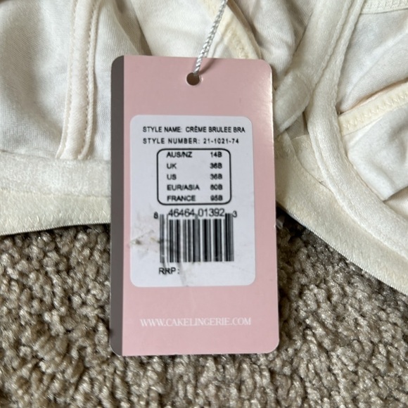 Cake Lingerie Nursing Bra 36B NWT crème brûlée
Paisley - Picture 7 of 7